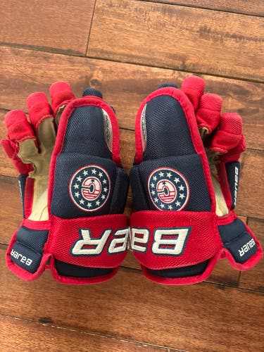 Bauer Vapor Elite Hockey Gloves 11” New Jersey Colonials (Used)