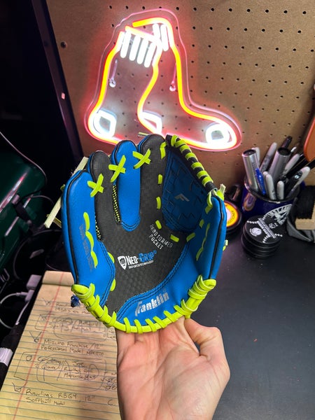 Franklin Neo-grip Tee Ball Glove LEFTY (LHT), 9”