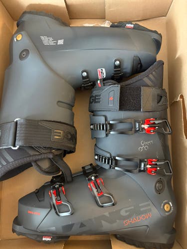 Mondo 29 & 29.5 Lange Shadow All Mountain Ski Boots Stiff Flex (New)