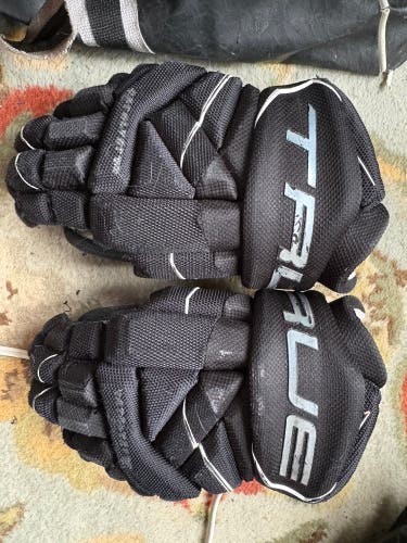 True Catalyst 7x Gloves 13" (Used)