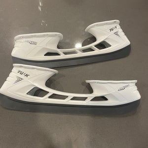 Bauer Tuuk lightspeed edge 246 mm (New)