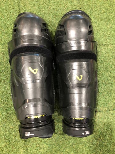 Senior Bauer Supreme Mach Shin Pads 15" (Used)