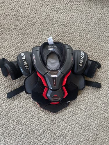 Men's Medium Intermediate Bauer Vapor 3X Pro Shoulder Pads (New)
