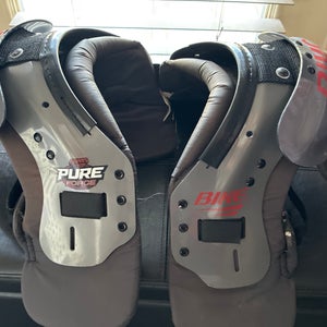 Youth Shoulder Pads (Used)