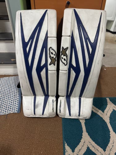 30" Brian's GNETiK 8.0 Goalie Leg Pads (Used)