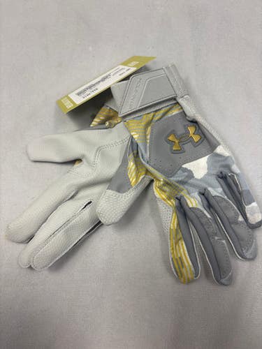 Used Under Armour BB/SB Batting Gloves White Youth 11490-S000269800