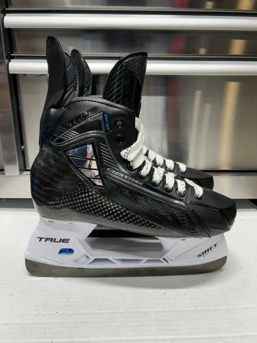 True Custom SVH Pro Skate Size 7 Regular Width (New) PWHL Pro Stock