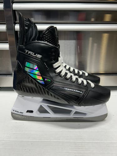 True Custom SVH Pro Skate Size 9 Regular Width NHL Pro Stock (New)