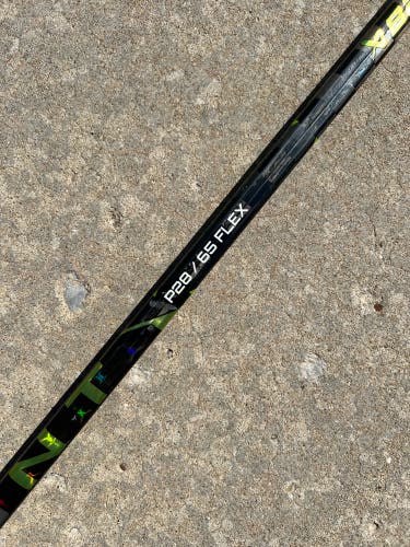 Intermediate Bauer AG5NT Right Handed Hockey Stick P28 65 Flex (Used)