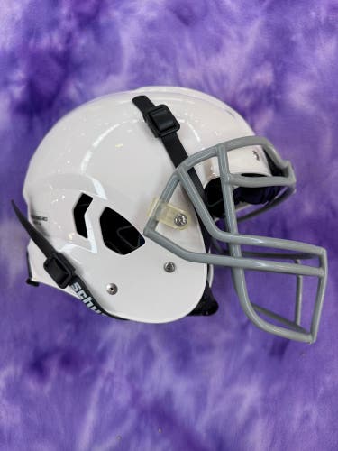 Youth Small Schutt Vengeance A11 Helmet (Used)