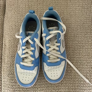 Blue Men's Youth 7Y (Big Kids / Youth) Nike (Used)