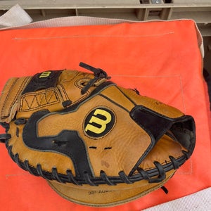 Wilson A500 RH Catcher's Glove 32.5" (Used)