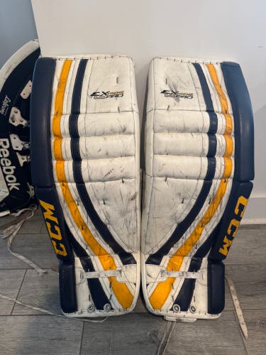 34" +1 - CCM Extreme Flex Pro Goalie Leg Pads (Used)