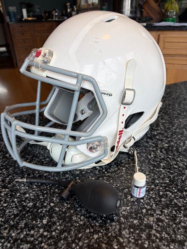 Youth Medium Riddell Speed Helmet (Used)