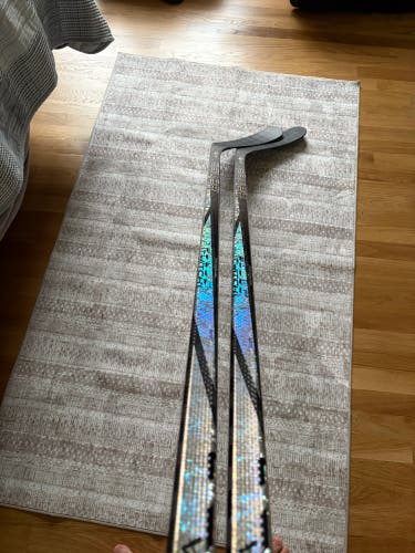 *2 pack* Bauer Twitch Right Handed Hockey Stick P86 70 Flex Pro Stock (New)