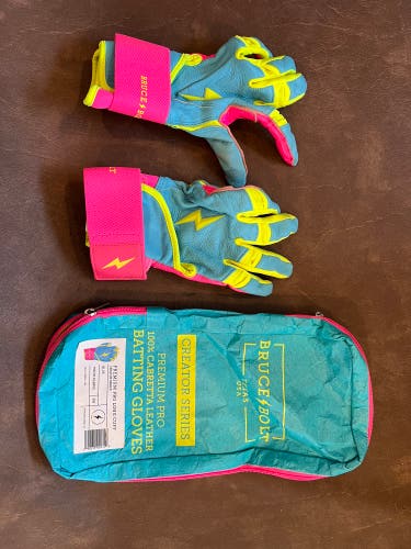 Youth XL Bruce Bolt Batting Gloves (Used)