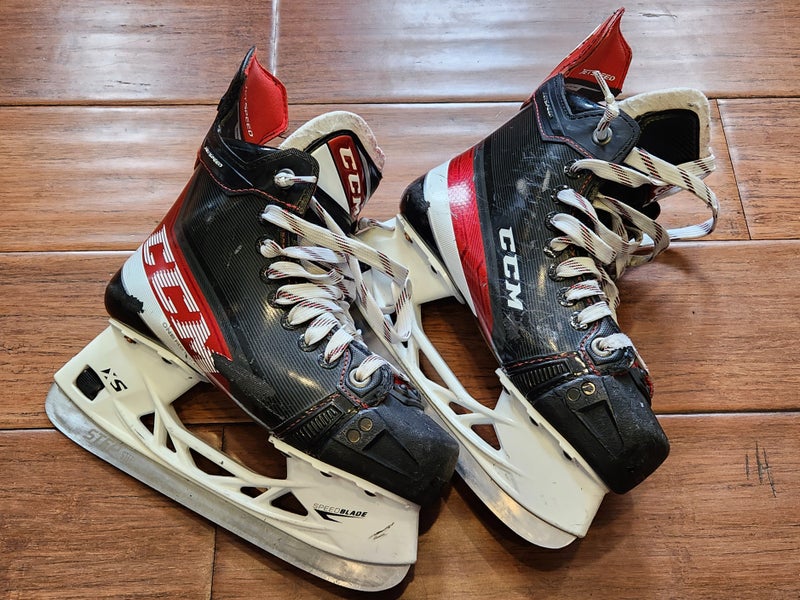CCM JetSpeed Hockey Skates Regular Width Size 3 (Used)