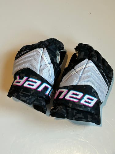 BRAND NEW Bauer Vapor Series Proto 2 Gloves 13" LIMITED EDITION