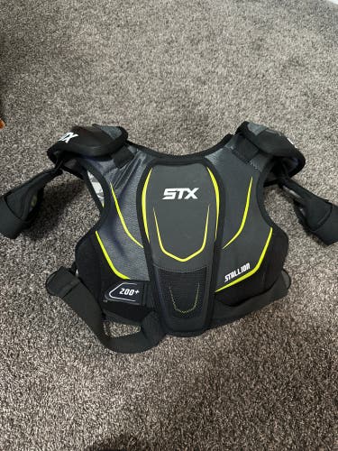 Large Youth STX Stallion 200+ Shoulder Pads (Used)