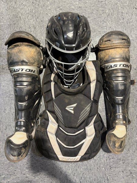 Intermediate Easton Gametime Catcher's Set (Used)
