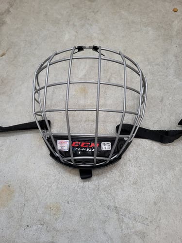 Medium CCM FitLite FL40 Full Cage (Used)