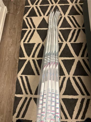 Senior Bauer Proto2 Left Hand Hockey Stick P28M 82 Flex Pro Stock (New)