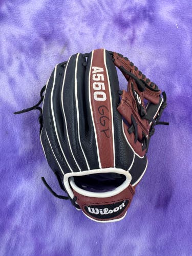Black Wilson A550 RH Infield Baseball Glove 11.5" (Used)