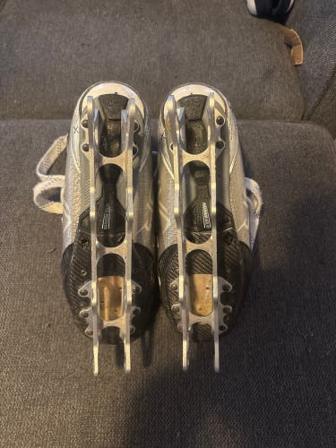 2021 Bauer Vapor Hyperlite roller Hockey Skates 6.5 fit1 (Used)