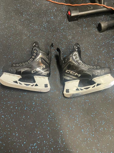 2024 CCM Tacks XF Pro Hockey Skates Pro Stock 8 (Used)