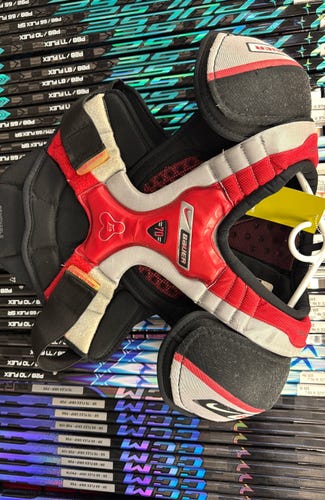 SR SM Nike Bauer Air 70 Used Small Senior ice hockey shoulder Shoulder Pads rare vintage