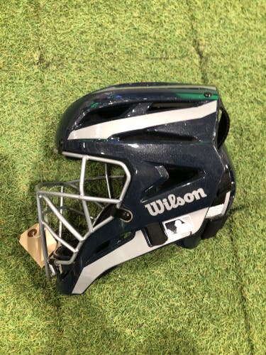 Youth Wilson Catcher's Mask (Used)