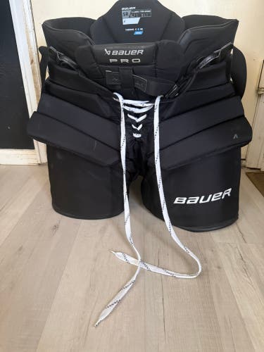 Senior XL Bauer Pro Hockey Goalie Pants (Used)