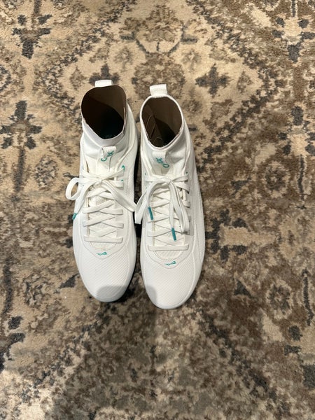 BRAND NEW NEVER WORN CADDOX CLEATS