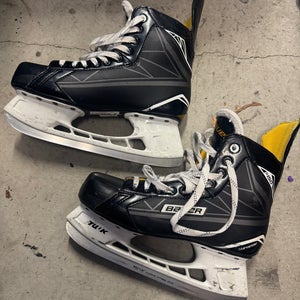 2015 Bauer Supreme S150 Hockey Skates Regular Width 9 (Used)