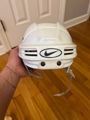 Large Nike HH0004 Helmet (Used)