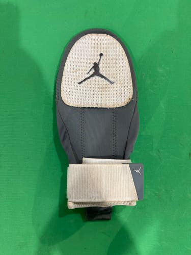 Jordan Fly Baseball Sliding Mitt | Gray