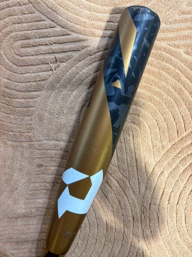 2022 DeMarini Zoa Composite Bat USSSA Certified (-5) Composite 27 oz 32" (Used)