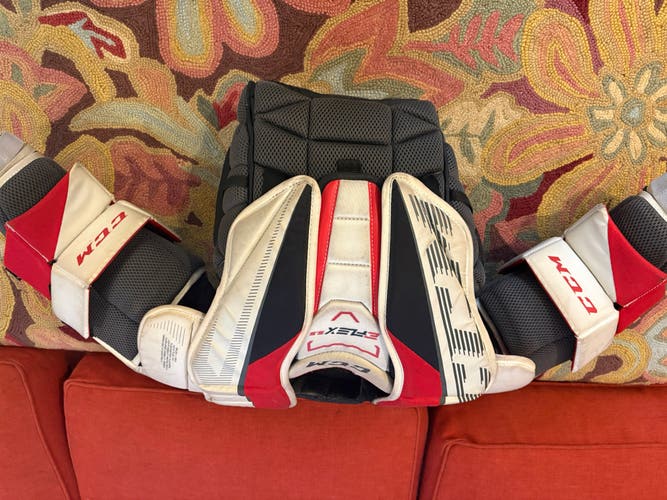 Large/Extra Large CCM EFlex 5.5 Goalie Chest Protector (Used)