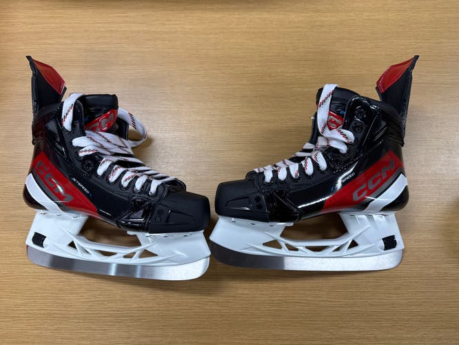 2023 CCM JetSpeed FT6 Hockey Skates Regular Width 6.5 (New)