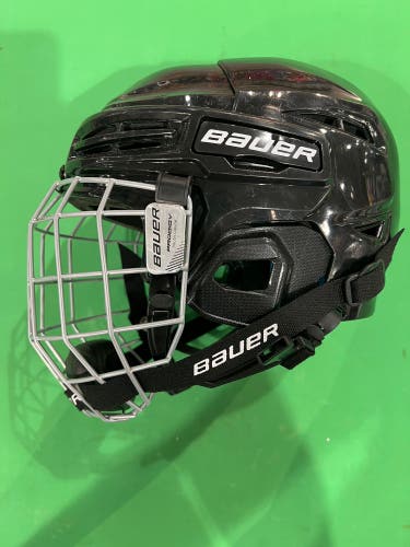 Bauer Prodigy Helmet w/ Cage | Youth Size