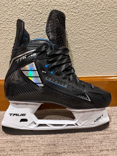 True Catalyst 7x4 Hockey Skates Regular Width 8 (Used)