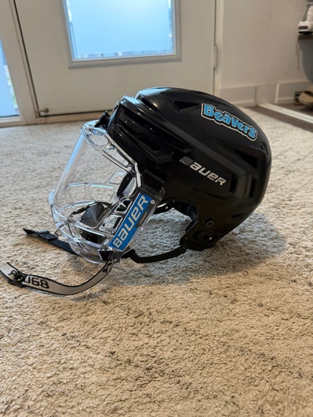Medium Bauer Re-Akt 155 Helmet (Used)