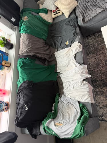 Gray Large Adult Unisex Nike Dri-Fit Shirt (New)