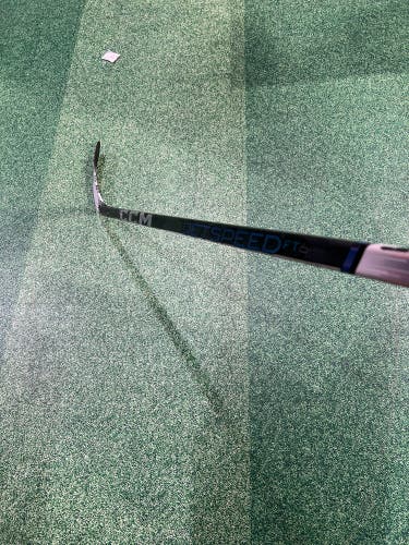 Senior CCM JetSpeed FT6 Pro Hockey Stick Left Hand P29 85 Flex (Used)