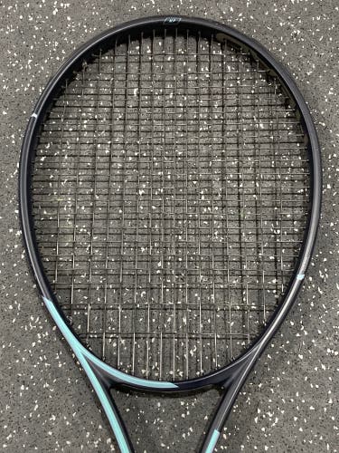 Used Women's HEAD Gravity MP400 Tennis Racquet | GREAT CONDITON