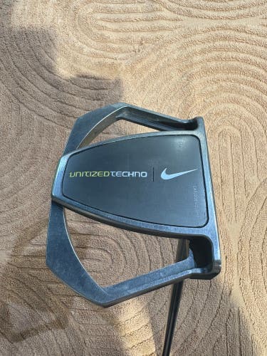 Nike Unitized Techno Putter Right Handed 33" (Used)