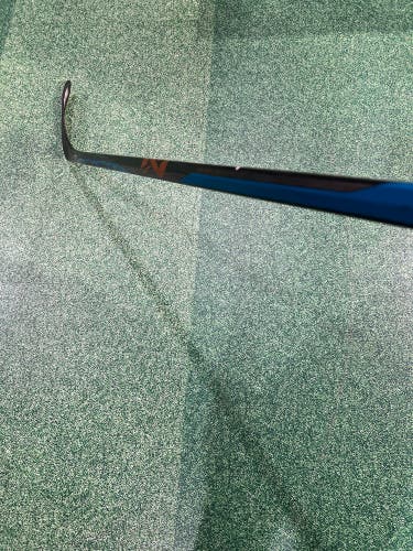 Senior Bauer Nexus E4 Hockey Stick Left Hand P28 87 Flex (Used)