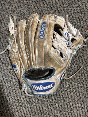 Wilson A2000 DP15 RH Infield Baseball Glove 11.5" (Used)