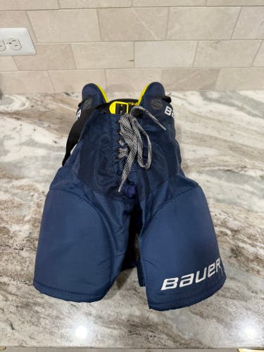 Youth Medium Bauer Mach Hockey Pants Navy Blue (Used)