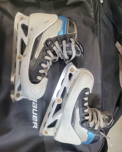 CCM Vector 10.0 Pro Hockey Goalie Skates Regular Width Size 6 (Used)
